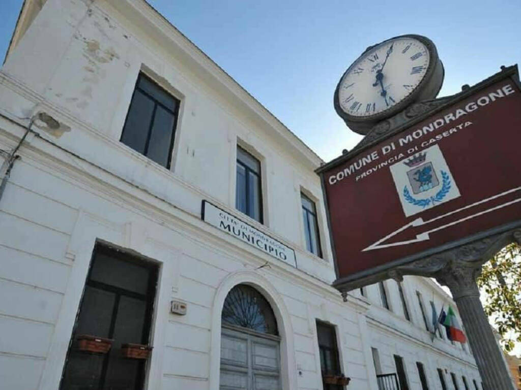 Associazione Mondragone Bene Comune: alla ricerca del Nucleo di Valutazione perduto Associazione Mondragone Bene Comune: alla ricerca del Nucleo di Valutazione perduto