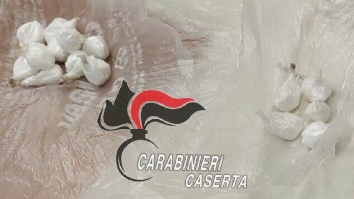 Carabinieri Caserta 15 dosi cocaina