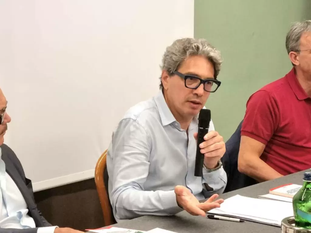 Superbonus 110% - tutta la verità: successo a Caserta per la presentazione  del libro di Agostino Santillo - Caserta Notizie