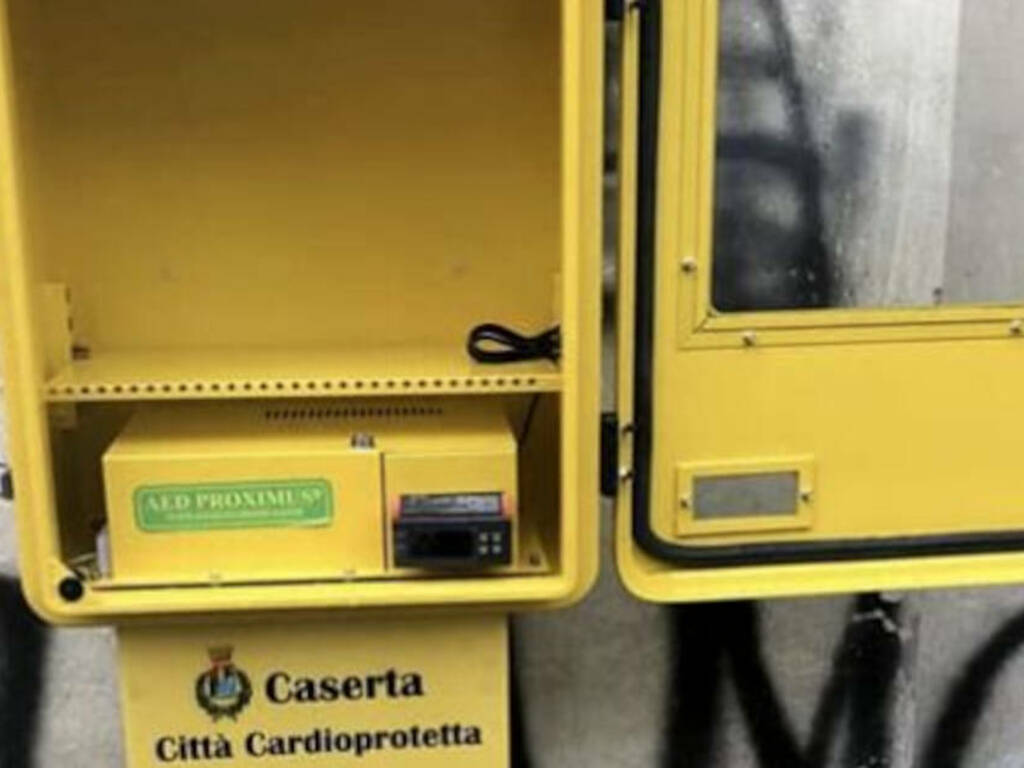 Defibrillatori in città: Zinzi per Caserta interroga l’Amministrazione comunale Defibrillatori in città: Zinzi per Caserta interroga l’Amministrazione comunale