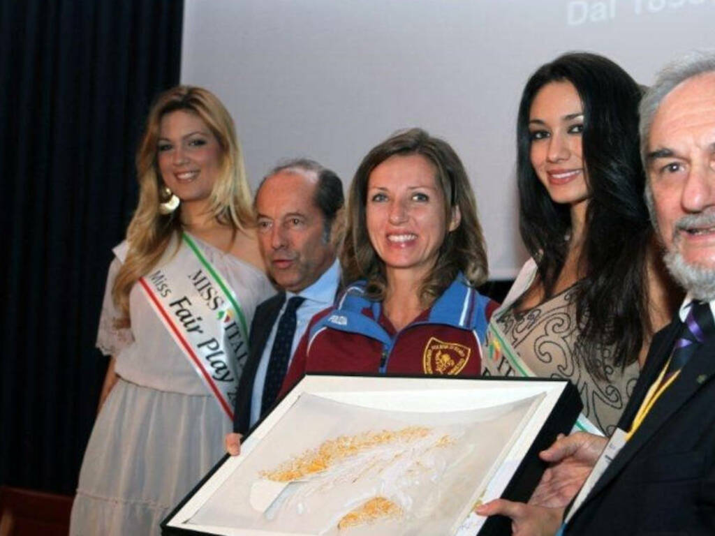 “Ricette per Medici e Pazienti”: salute, sport ed esperti si incontrano ad Aversa “Ricette per Medici e Pazienti”: salute, sport ed esperti si incontrano ad Aversa