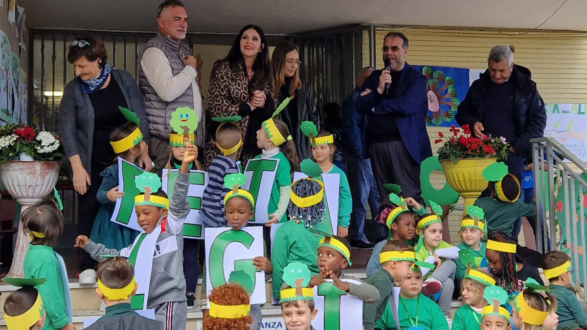 L'amministrazione comunale di Castel Volturno celebra la Giornata  Internazionale dell'Albero alla Scuola Primaria Garibaldi - Caserta Notizie