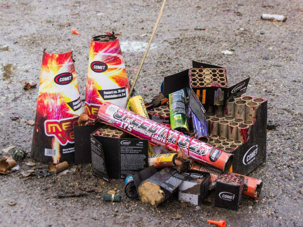 Botti di Capodanno l’appello del Comune a non usarli così come