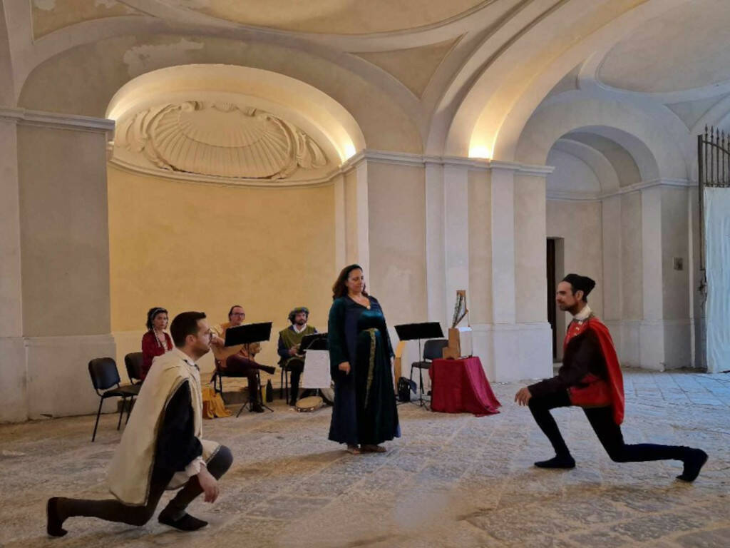 Sant'Arpino: sabato al teatro SMODA i Capolavori goliardici della musica  medievale - Caserta Notizie