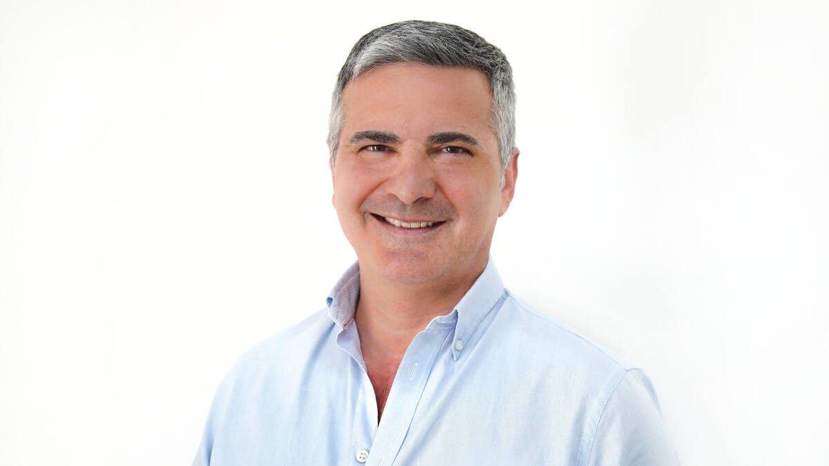 L’ex sindaco Tommaso Barbato si candida con “Teverola Futura”