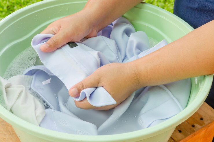 Lavabo Portatile Per Biancheria Intima Con Antiscivolo - Lavamani Ecologico In PP