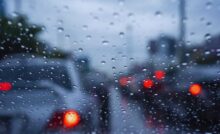 automobili pioggia