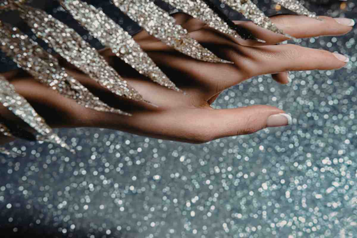glitter unghie argento